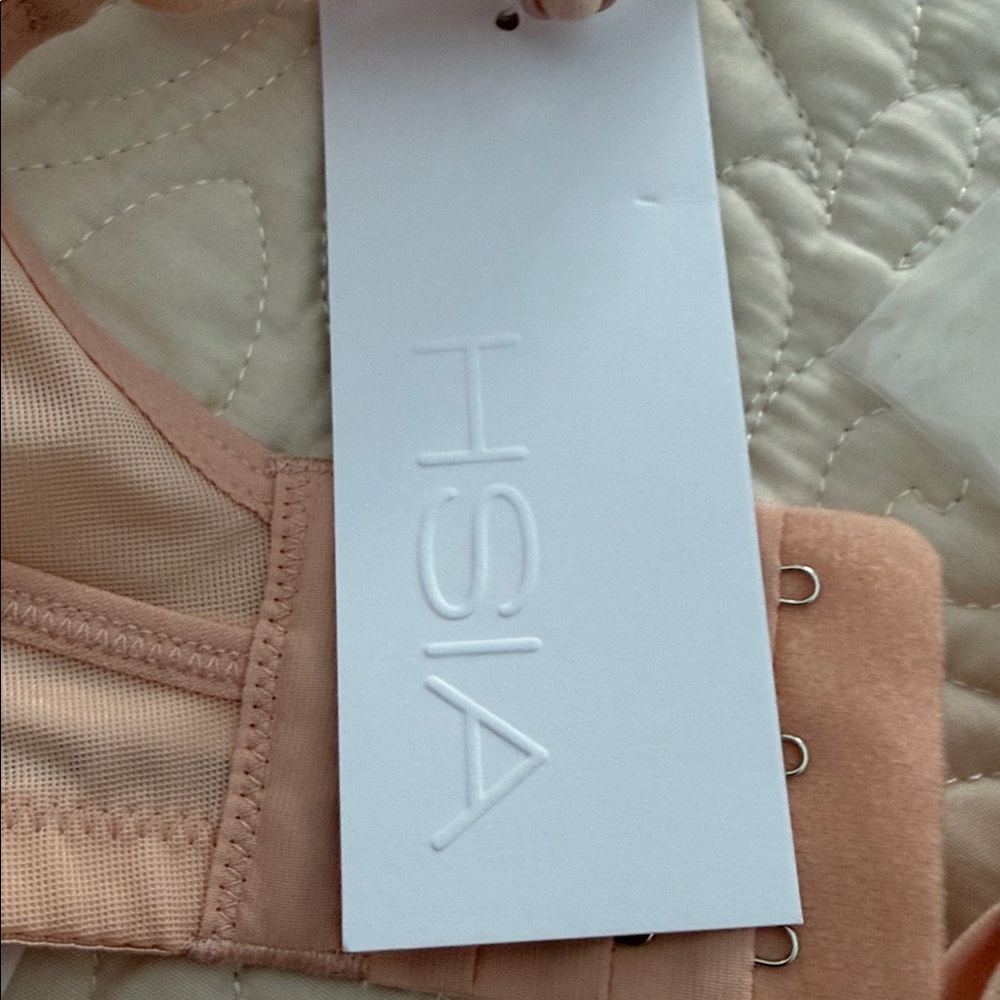 Women's Peach Bra - Picture 4 of 4